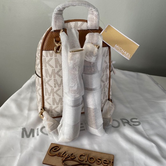 Michael Kors XS Abbey backpack - Picture 3 of 5